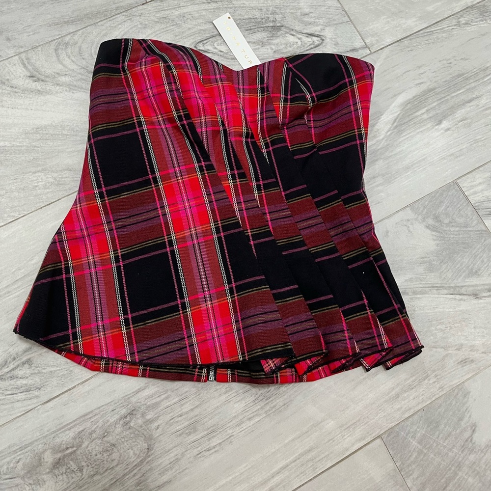 Holiday Plaid with pleat detail and full zipper back NEW